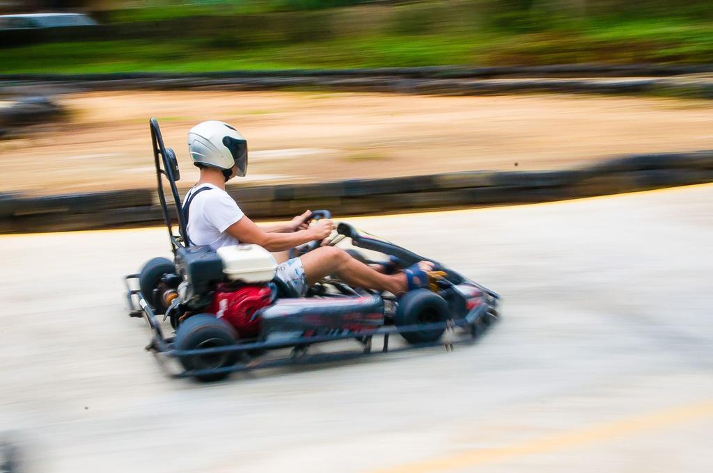 Jeepney Hostel And Kite Resort Balabag  外观 照片