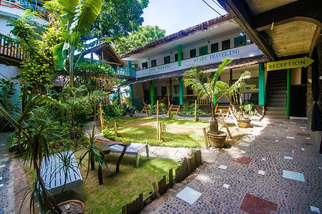 Jeepney Hostel And Kite Resort Balabag  外观 照片