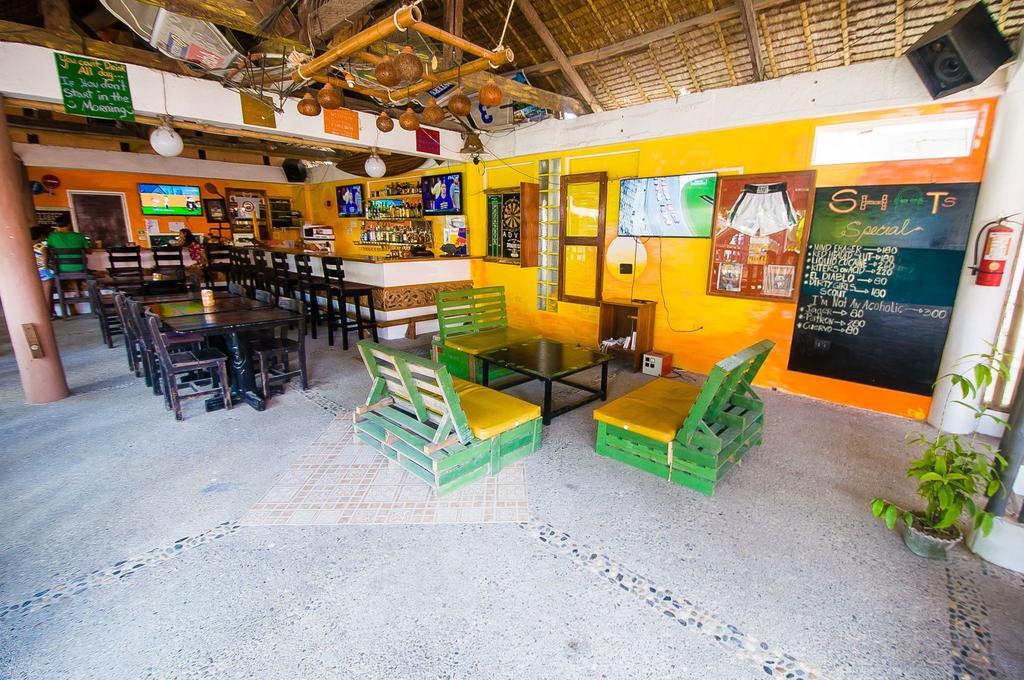 Jeepney Hostel And Kite Resort Balabag  外观 照片