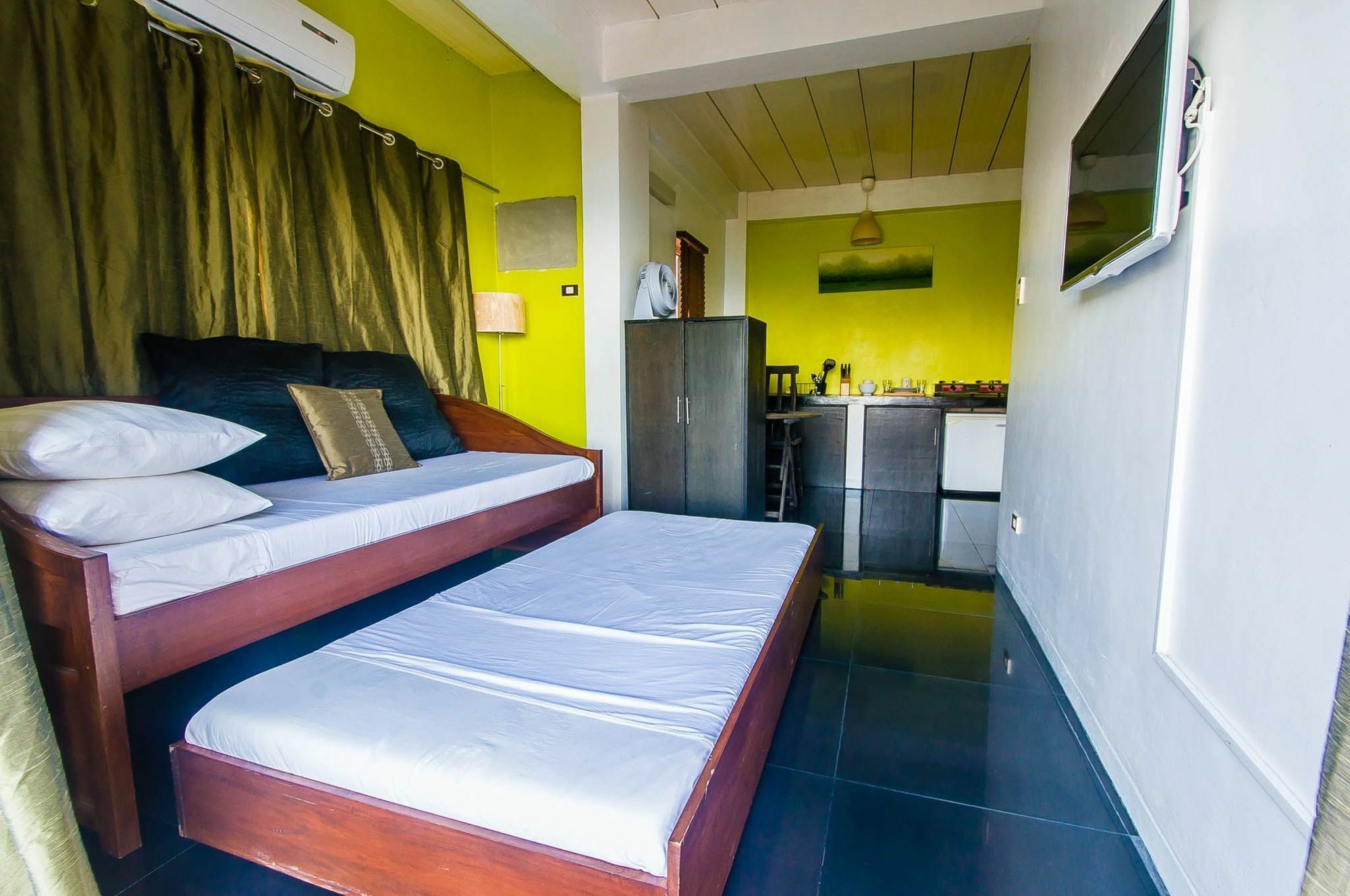 Jeepney Hostel And Kite Resort Balabag  外观 照片