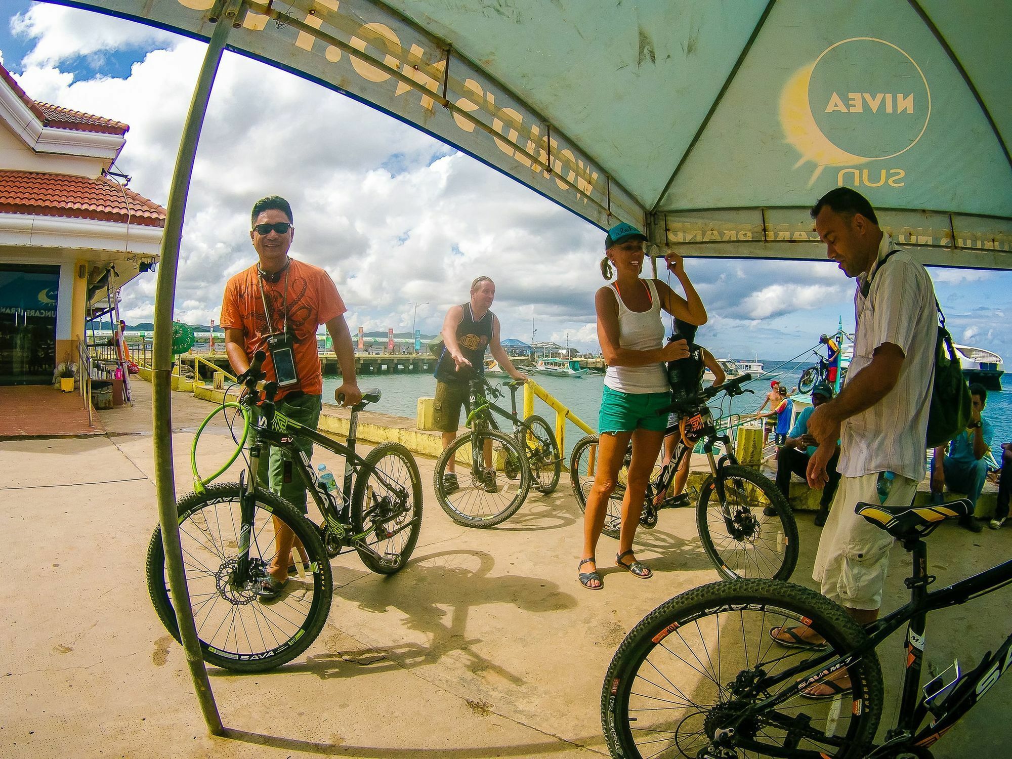 Jeepney Hostel And Kite Resort Balabag  外观 照片