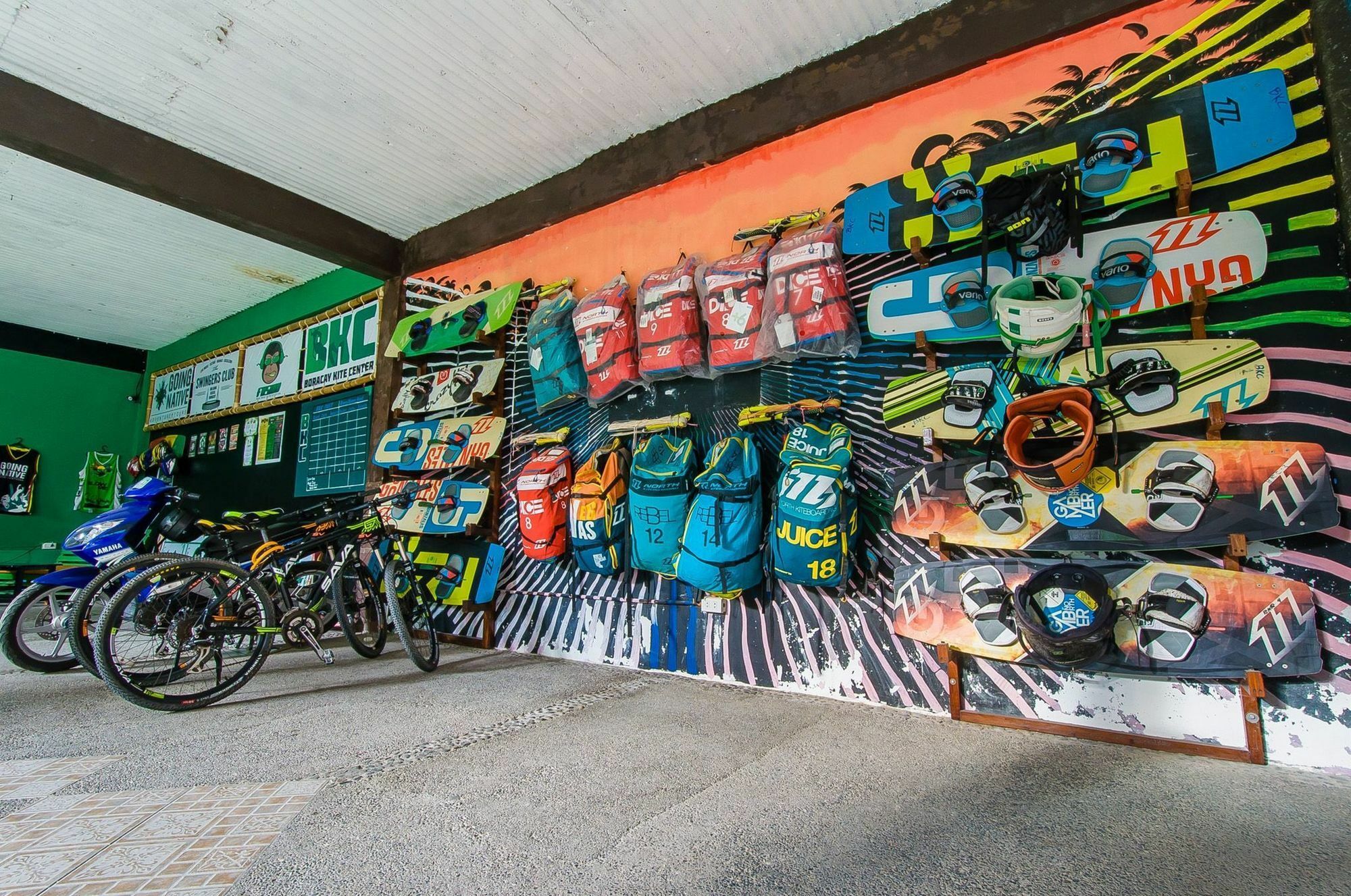 Jeepney Hostel And Kite Resort Balabag  外观 照片